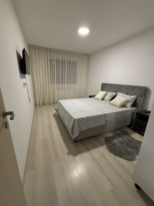 Inchiriere 2 si 3 camere, bloc nou, parcare inclusa, cartierul latin