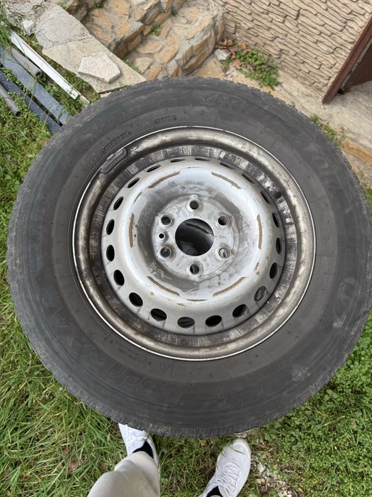 Iveco dayli 35c18 зимни гуми с джанти