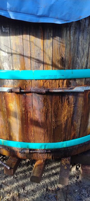 ciubar din lemn utilizat