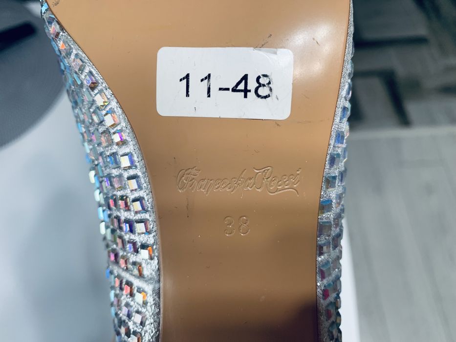 Вечерние туфли новые