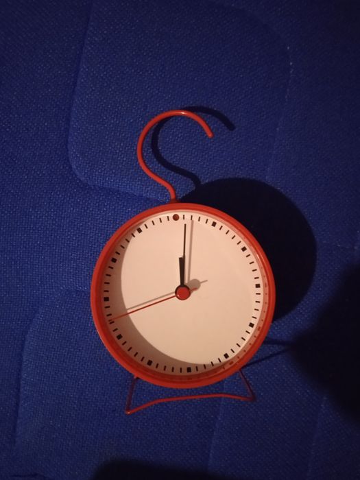 Часы настольные ikea, новые