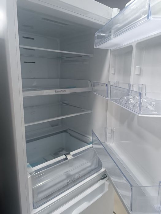 Холаделник samsung