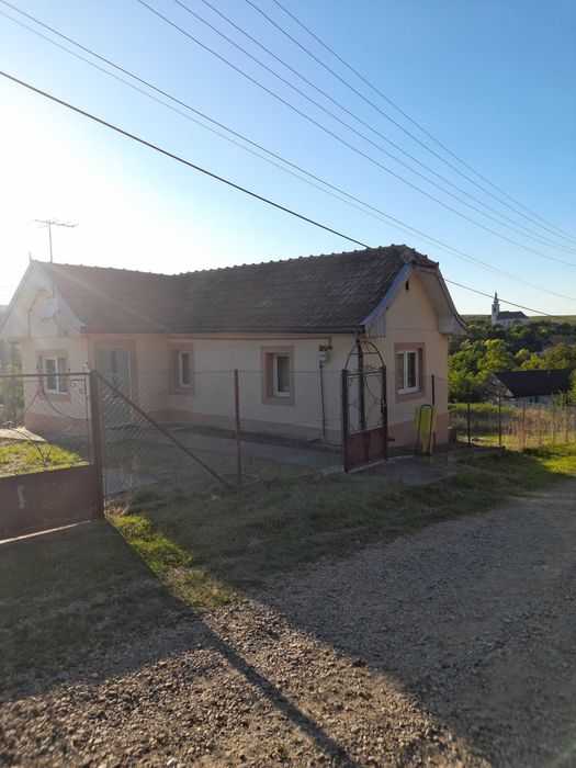Casa de vânzare