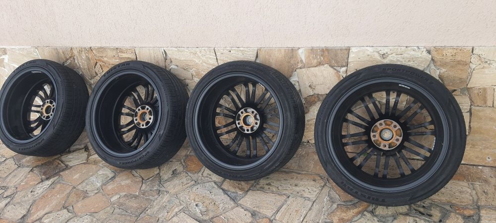 Jante aliaj pe 18 negre cu anvelope vara bmw