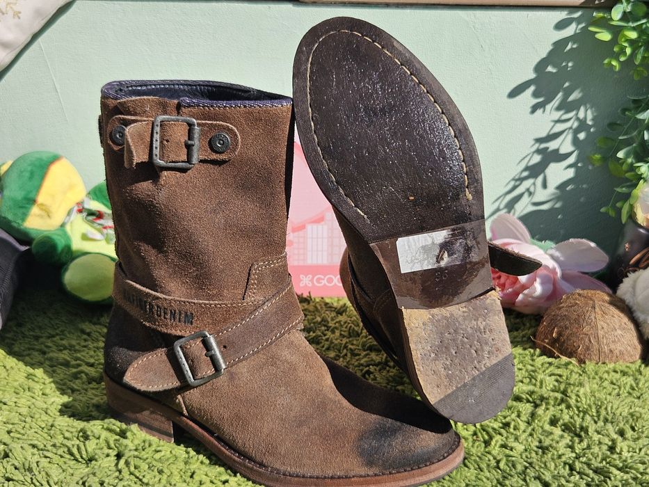 Tommy Hilfiger ботуши естествен велур N36