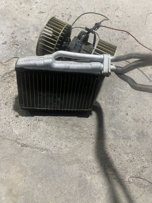 Радиатор и винтелятор печки бмв е39 х5