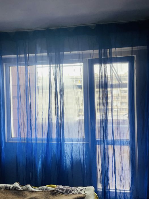 Цената е обща : Продавам  2 бр . вратопрозорец