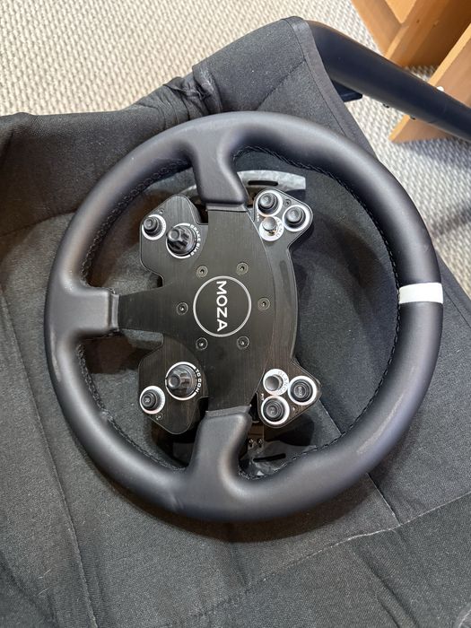 Кок питт Moza R12 v2