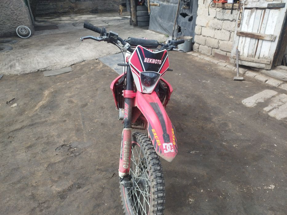 Продам мотоцикл бек мото