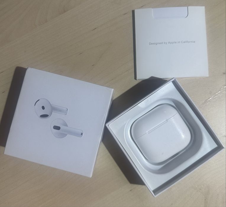 Air Pods 4.