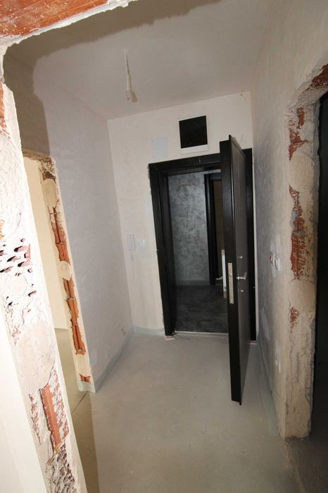 Продава се Двустаен апартамент в Пловдив, Южен - 75 кв.м за 1160 €/кв.м - Снимка #12