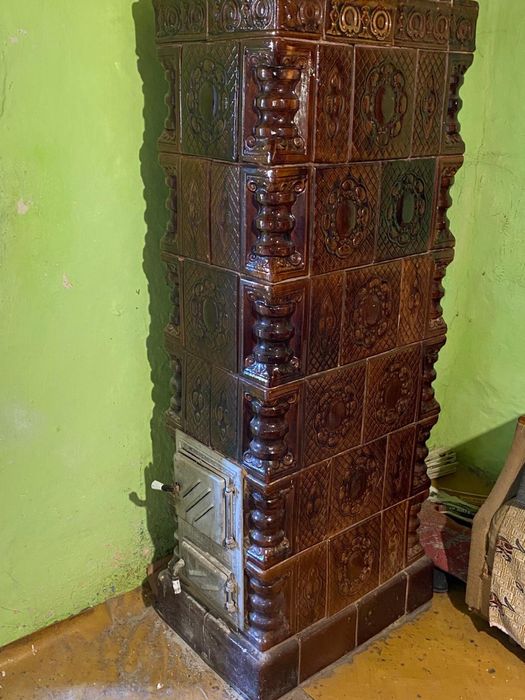 Donez doua sobe de teracota
