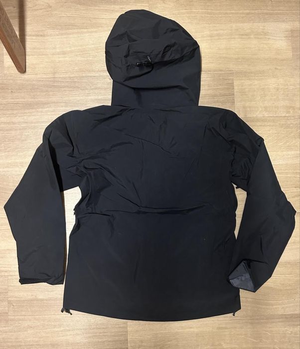 Яке Arcteryx Beta LT