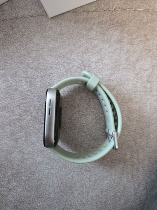 Продам часы хуавей фит 3