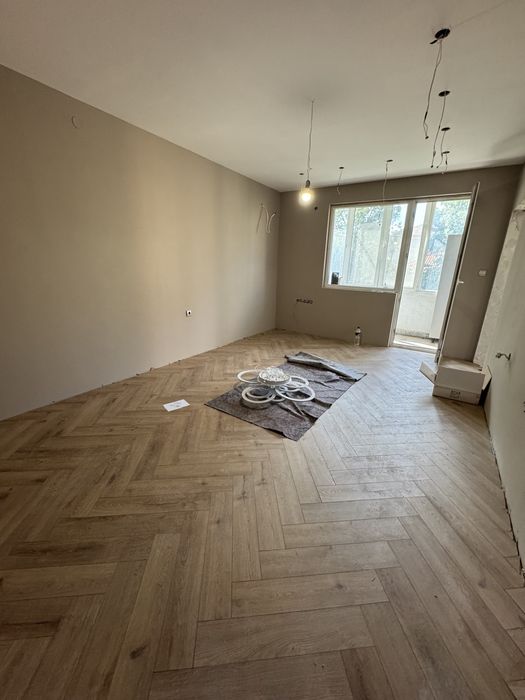 Монтаж ,редене на ламинат