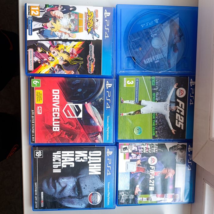 Продам PS4 PRO 1TB.
