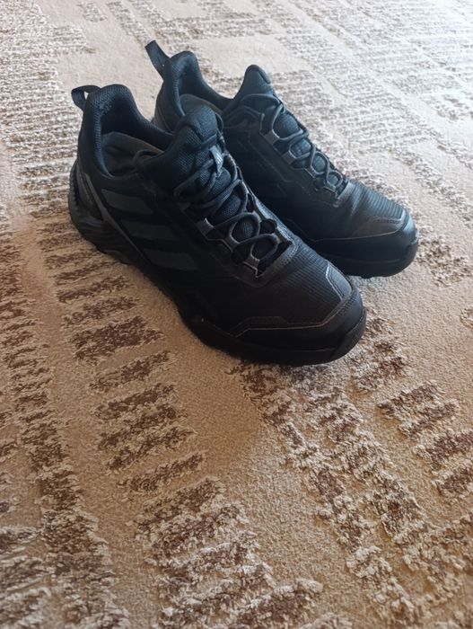 Обувки adidas terrex eastrail 2 черни