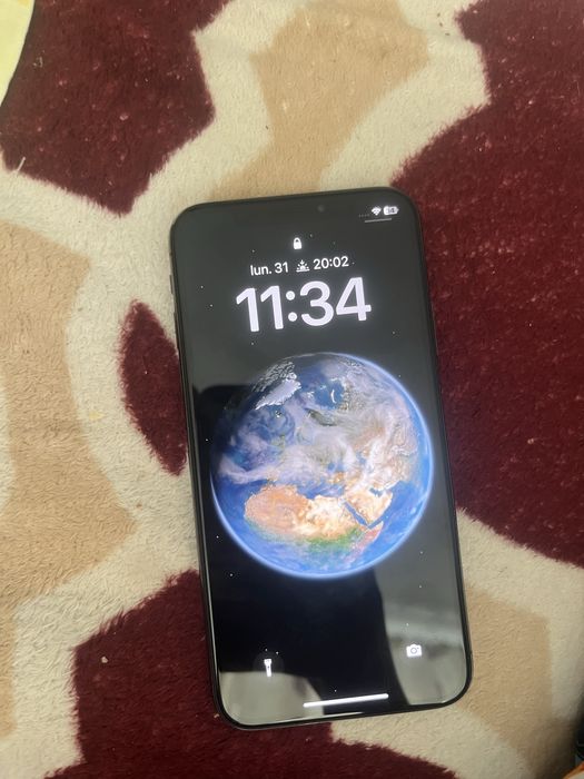 Vand iphone x merge destul de bile