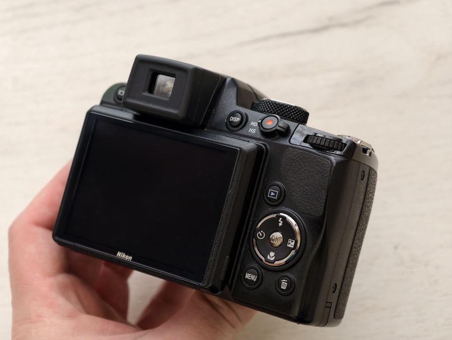 Nikon Coolpix P100 в отличном состоянии