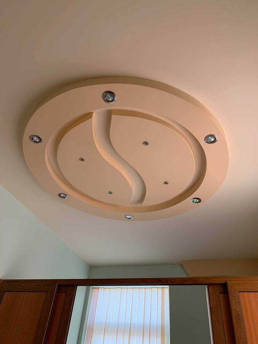 Дава се под наем Тристаен апартамент в Бургас, Център - 120 кв.м за 331.5 € - Снимка #2