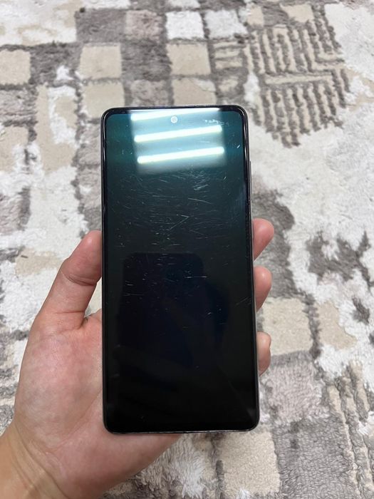 Samsung A72 в нормальном состоянии