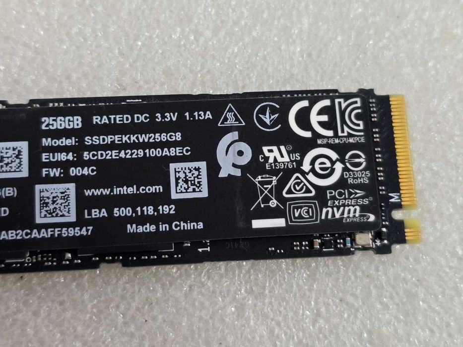 Solid-State Drive SSD Intel 760p Series 256GB M2 NVMe PCIe