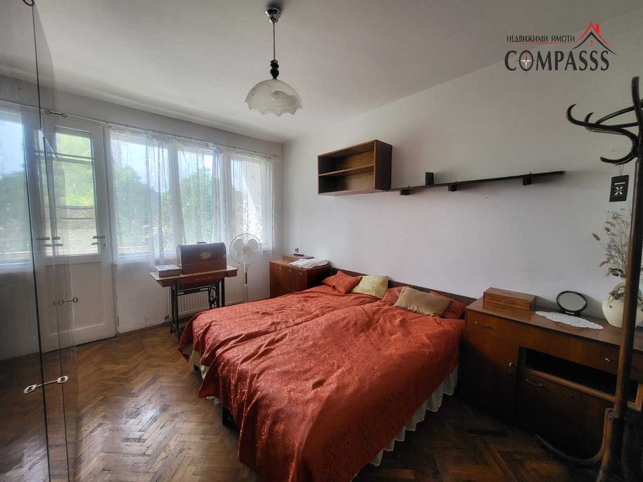 Продава се Двустаен апартамент в Добрич, Център - 67 кв.м за 1104 €/кв.м - Снимка #9