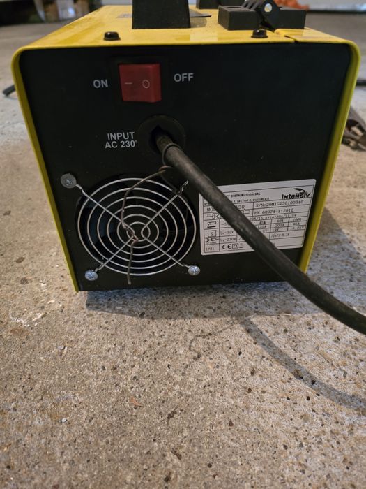 Aparat de sudura cu sarma