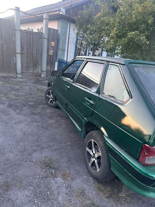 Автомобиль ваз 2114