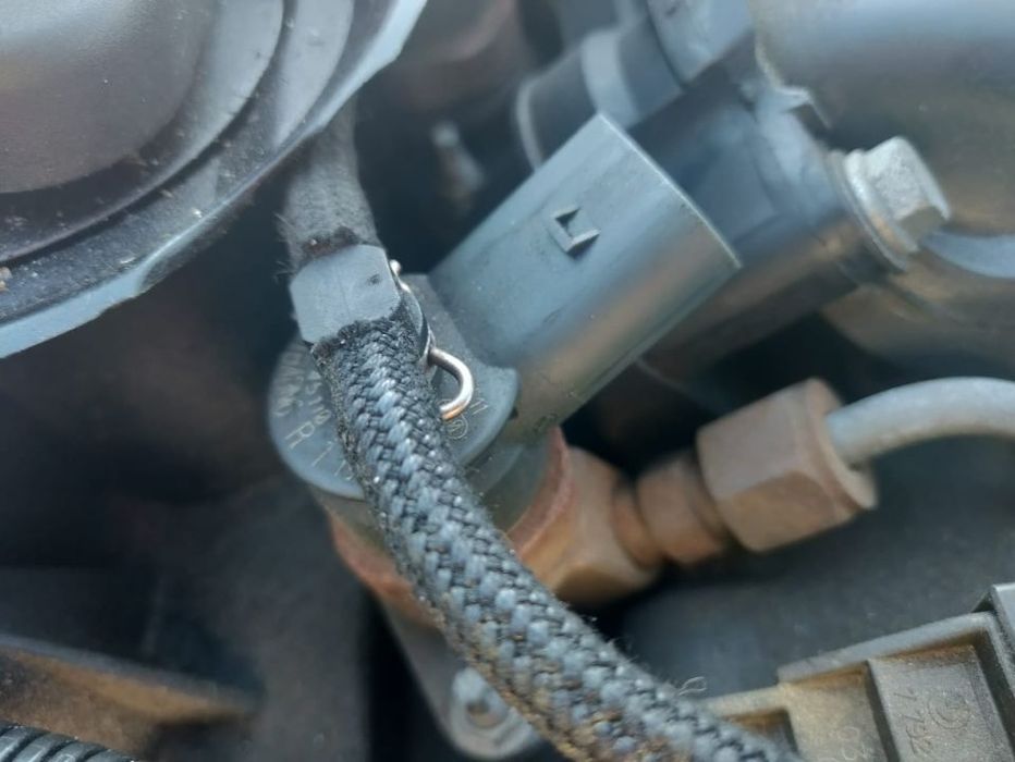 Injector / Injectoare BMW Seria 5 E60 2.5D M57 177cp 2003 - 2010 Cod Piesa : 0 445 110 212 / 7 794 652