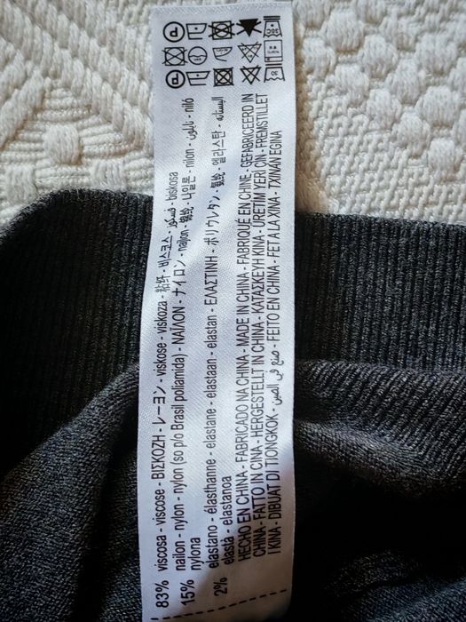 Pulover Zara mărimea S purtat o data impecabil.