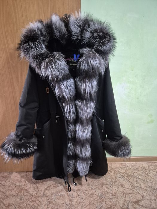 Продам парка куртку