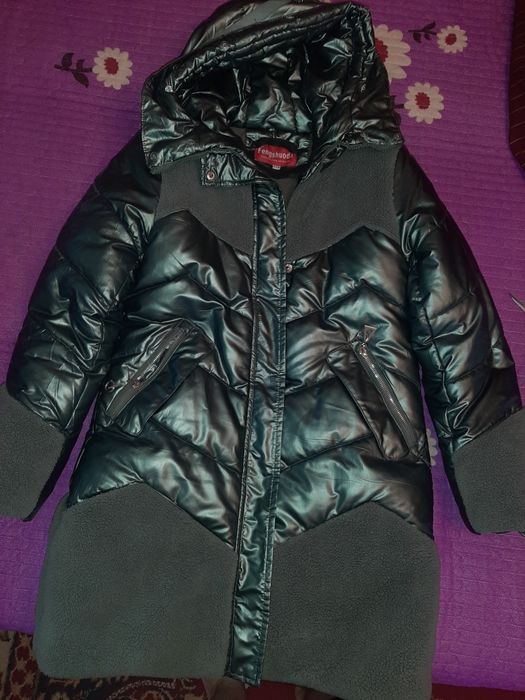 Продам пуховик, куртки