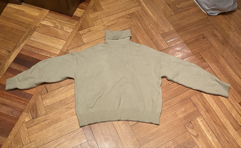 Распродажа женских вещей