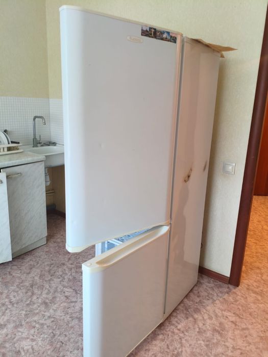 Холодильник в хорошом состоянии