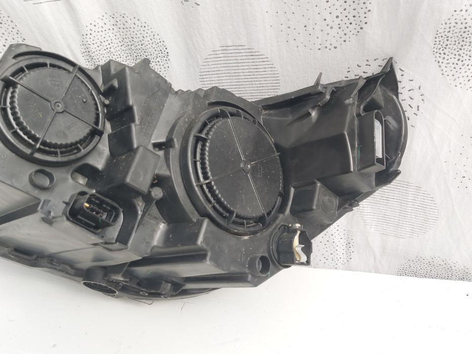 Фар опел корса ф Opel Corsa F