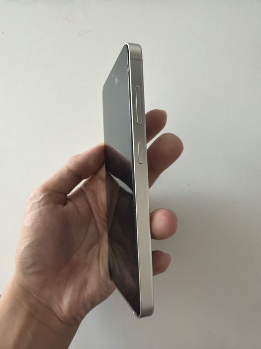 Samsung S24 / 256GB / Белый