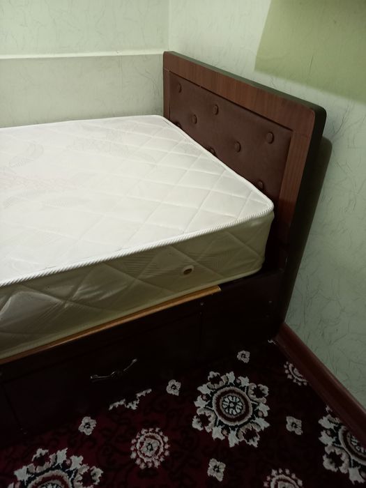 Односпальный кровать