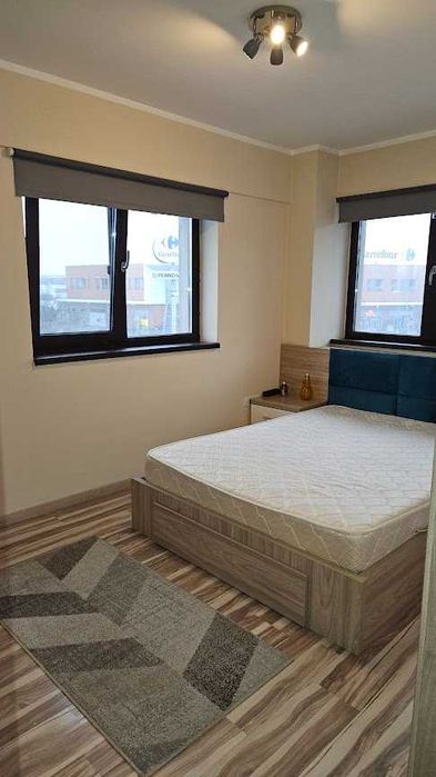 Inchiriez apartament zona Insula/Supernova