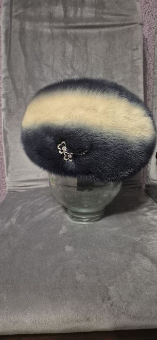 Продаю норковый берет