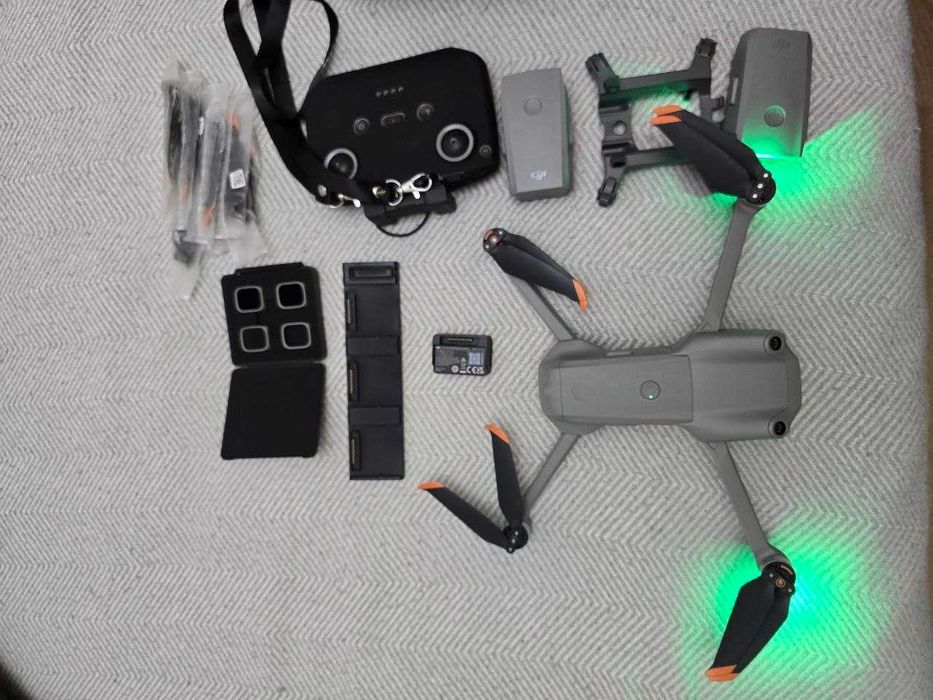Дрон DJI AIR 2S Fly More Combo