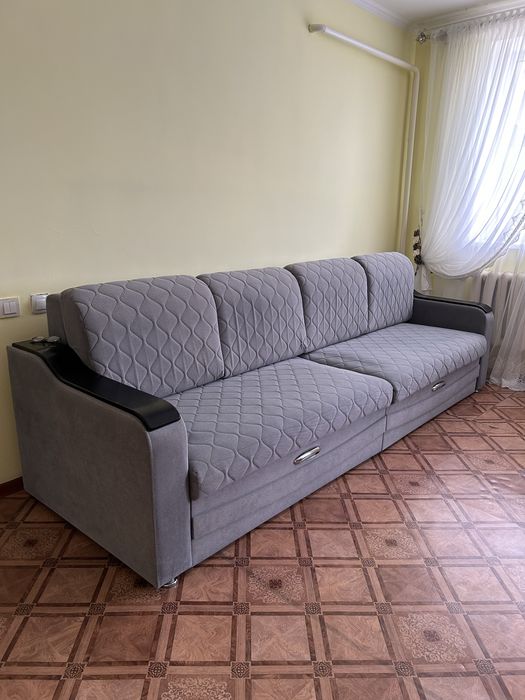 Гостиный диван россиский, фабричный