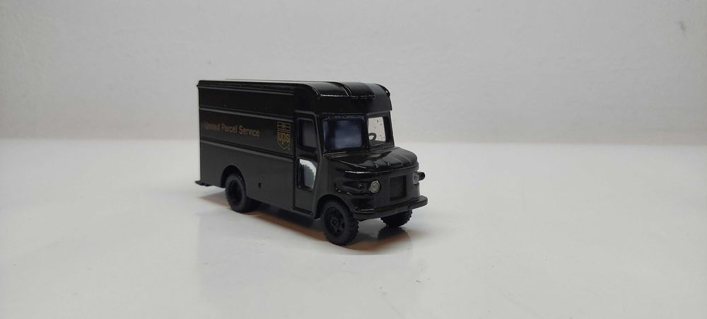 Machete camionane, tractoare, auto 1/87 1/64 1/24