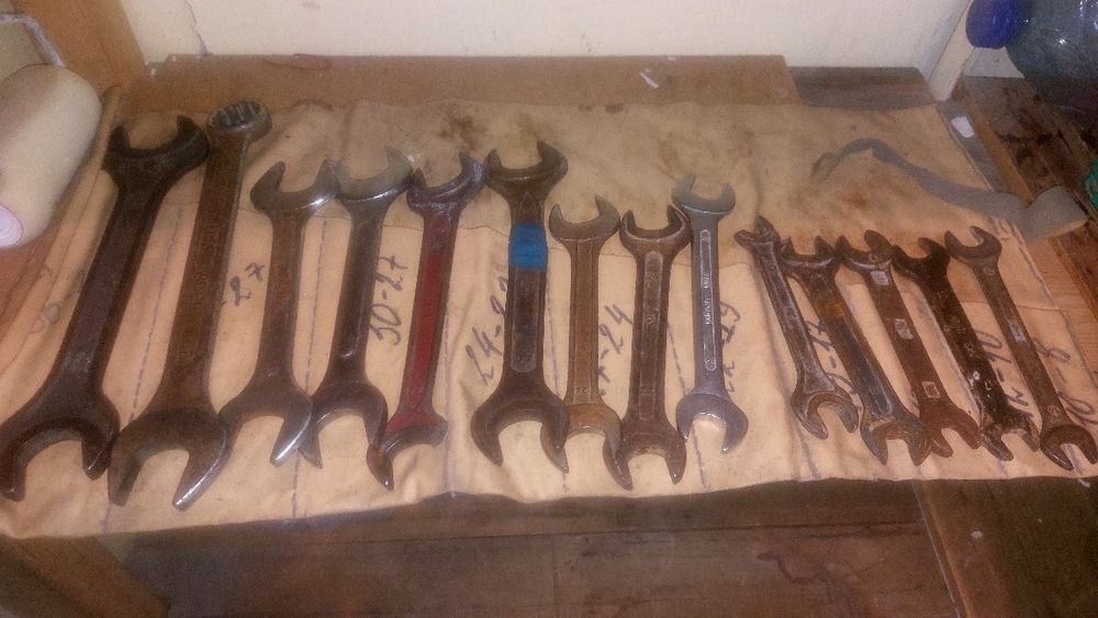 Ключи рожковые разные