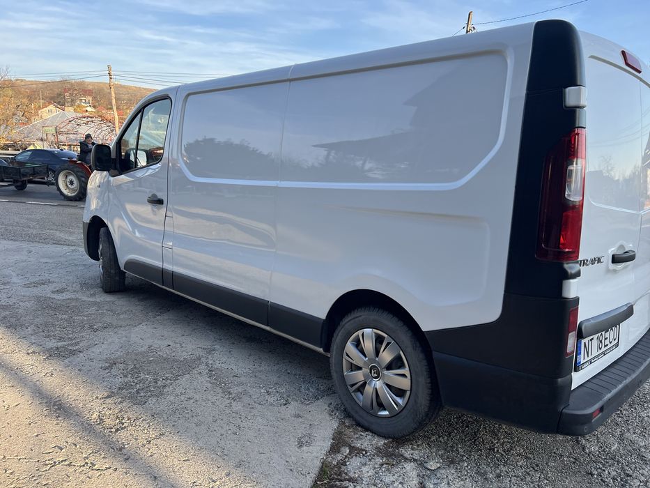 Renault Trafic 1.6  Lung L2H1.  Pret 7800€