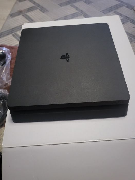 Playstation 4slim