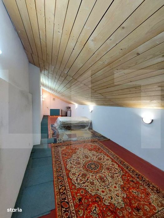 Casa de vanzare, 304 mp, zona Gradiste