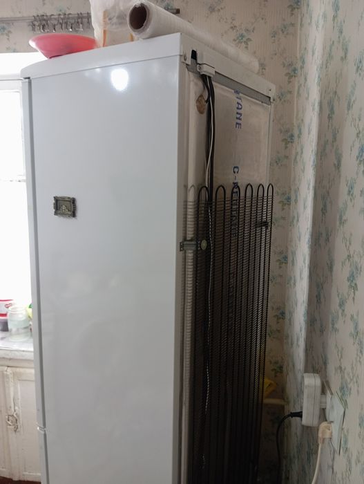 Продам холодильник Атлант