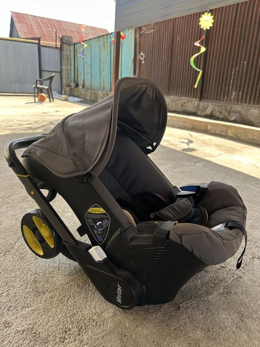 Автолюлька коляска