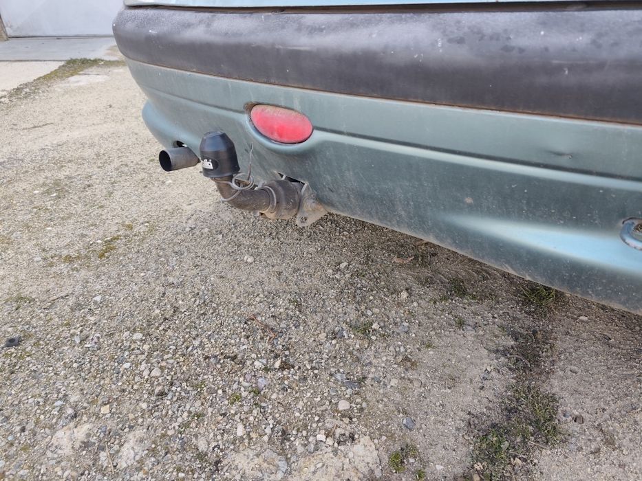 Теглич за ПЕЖО 206